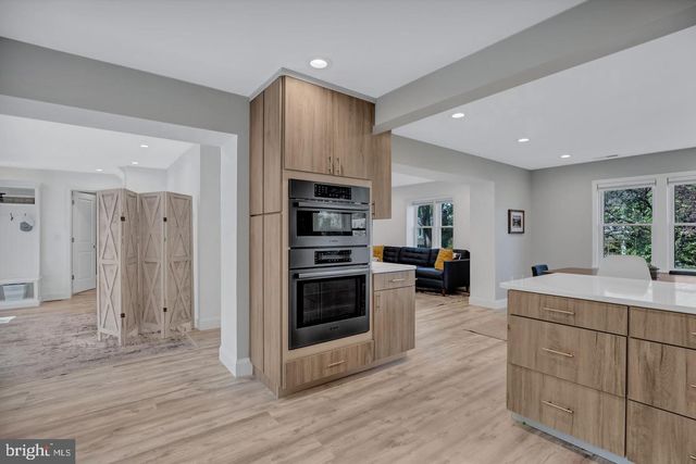 406 TENNESSEE AVE, Alexandria, VA 22305