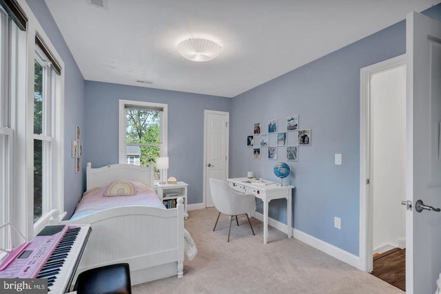 406 TENNESSEE AVE, Alexandria, VA 22305