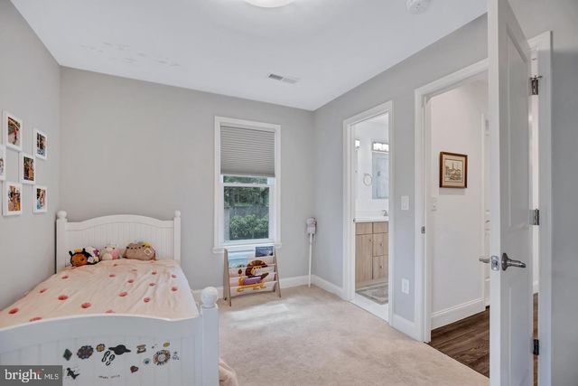 406 TENNESSEE AVE, Alexandria, VA 22305