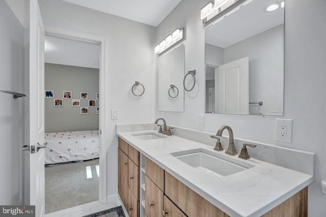406 TENNESSEE AVE, Alexandria, VA 22305