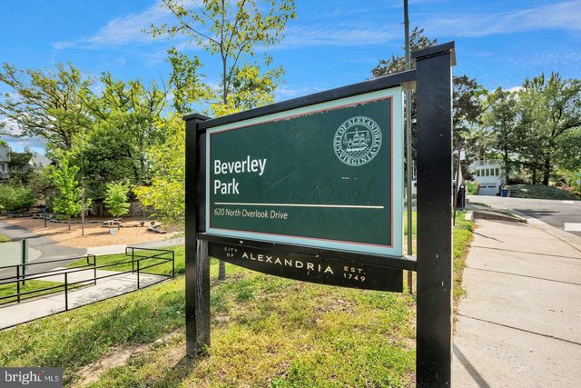 406 TENNESSEE AVE, Alexandria, VA 22305