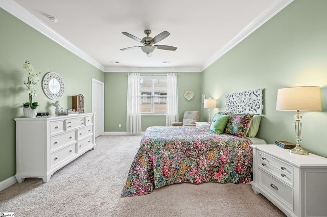 607 Raleighwood Lane, Simpsonville, SC 29681