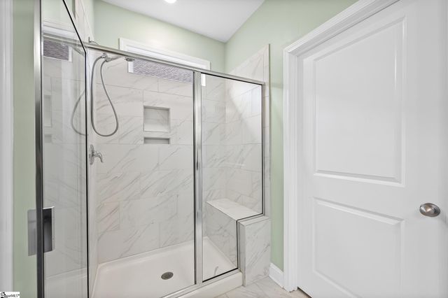 607 Raleighwood Lane, Simpsonville, SC 29681