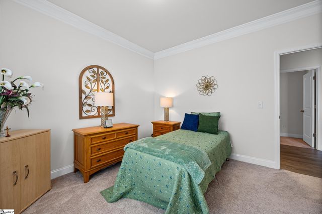 607 Raleighwood Lane, Simpsonville, SC 29681