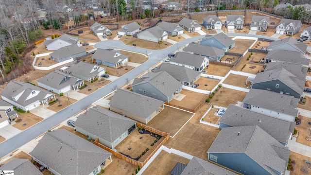 607 Raleighwood Lane, Simpsonville, SC 29681