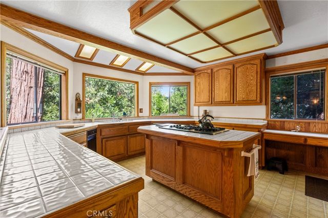 24250 Horst Drive, Crestline, CA 92325