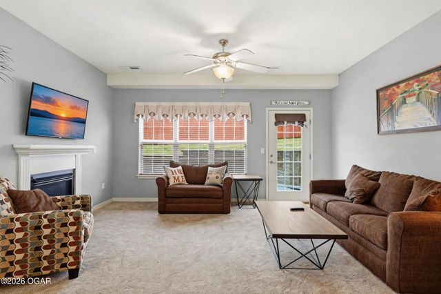 101 Residence Lane, Branson, MO 65616
