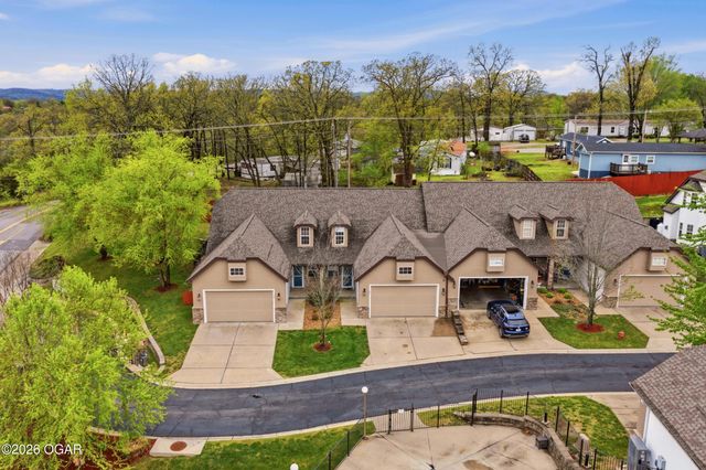 101 Residence Lane, Branson, MO 65616