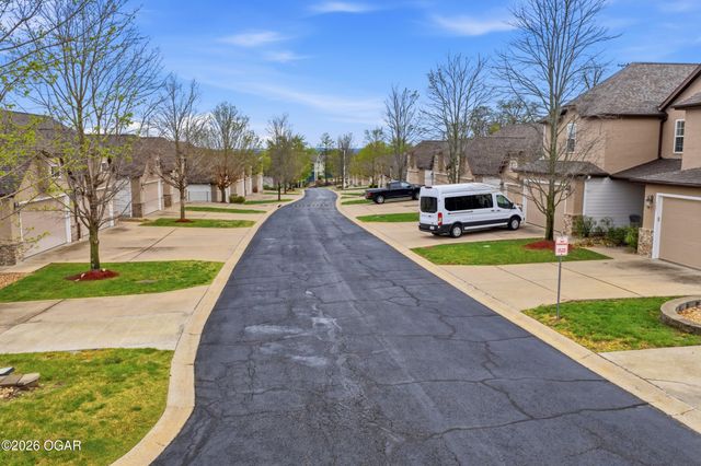 101 Residence Lane, Branson, MO 65616