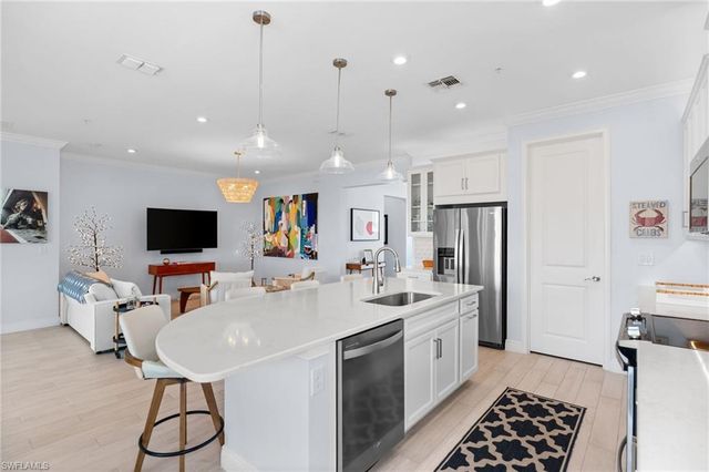 4620 Arboretum CIR 201, Naples, FL 34112