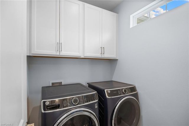 4620 Arboretum CIR 201, Naples, FL 34112