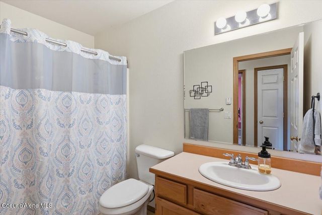 6182 W LOFTY RIDGE ST, Rathdrum, ID 83858