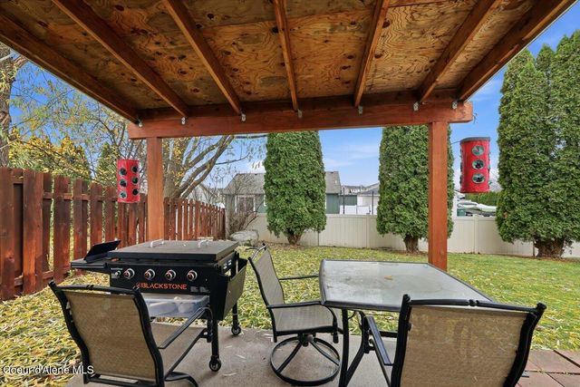 6182 W LOFTY RIDGE ST, Rathdrum, ID 83858