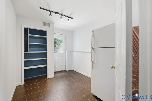 4812 Fairlake Ln, Glen Allen, VA 23060