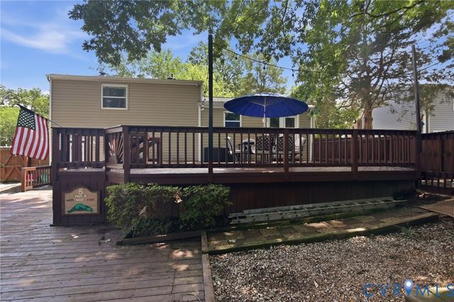 4812 Fairlake Ln, Glen Allen, VA 23060