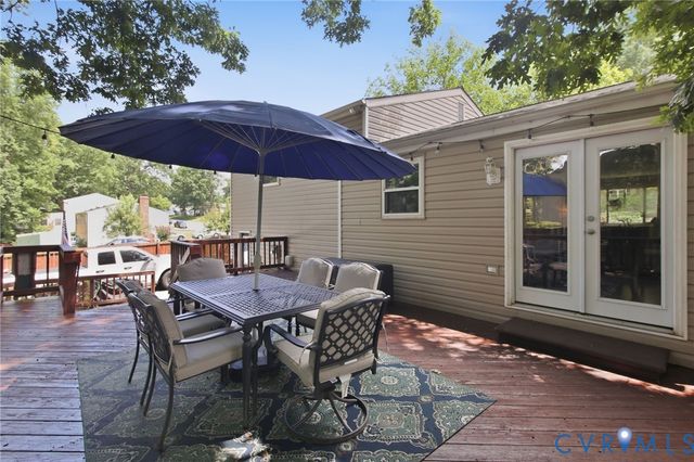 4812 Fairlake Ln, Glen Allen, VA 23060