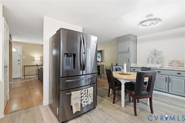 4812 Fairlake Ln, Glen Allen, VA 23060