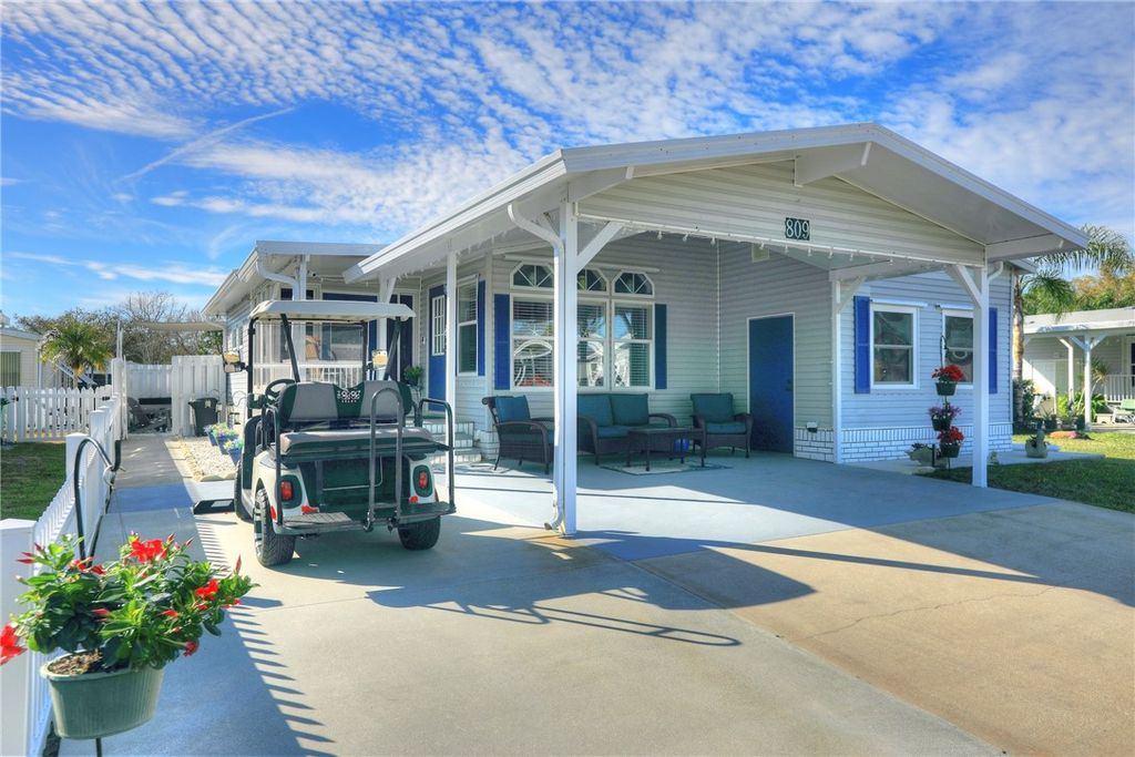 809 Lychee Drive, Barefoot Bay, FL 32976