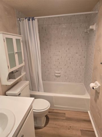 1428 SE 4th Avenue 107, Deerfield Beach, FL 33441