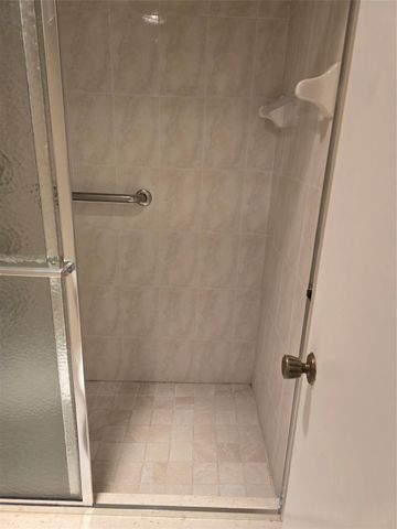 1428 SE 4th Avenue 107, Deerfield Beach, FL 33441