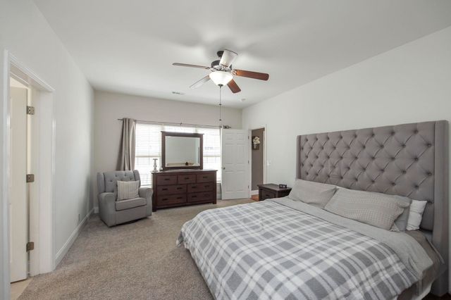 2165 Gold Valley Dr, Murfreesboro, TN 37130