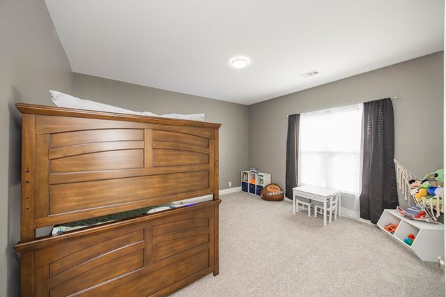 2165 Gold Valley Dr, Murfreesboro, TN 37130