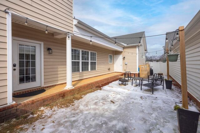 2165 Gold Valley Dr, Murfreesboro, TN 37130