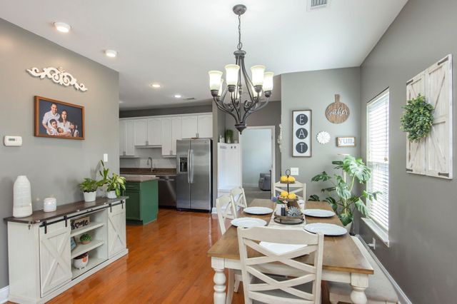 2165 Gold Valley Dr, Murfreesboro, TN 37130