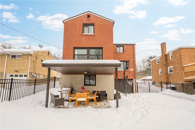 148 Ryan Drive, Scott Twp, PA 15220