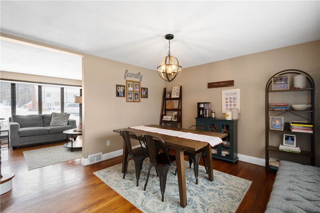 148 Ryan Drive, Scott Twp, PA 15220