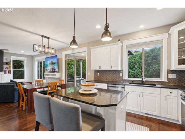 228 MISTY Ln, Woodland, WA 98674