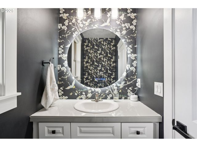 228 MISTY Ln, Woodland, WA 98674