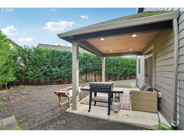 228 MISTY Ln, Woodland, WA 98674