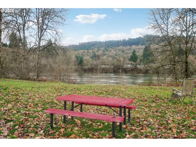 228 MISTY Ln, Woodland, WA 98674