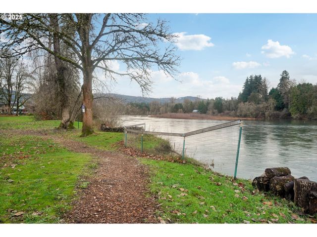 228 MISTY Ln, Woodland, WA 98674