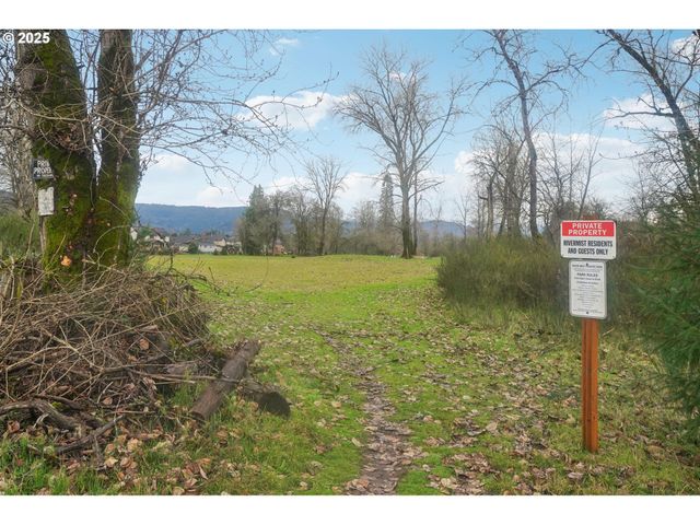 228 MISTY Ln, Woodland, WA 98674