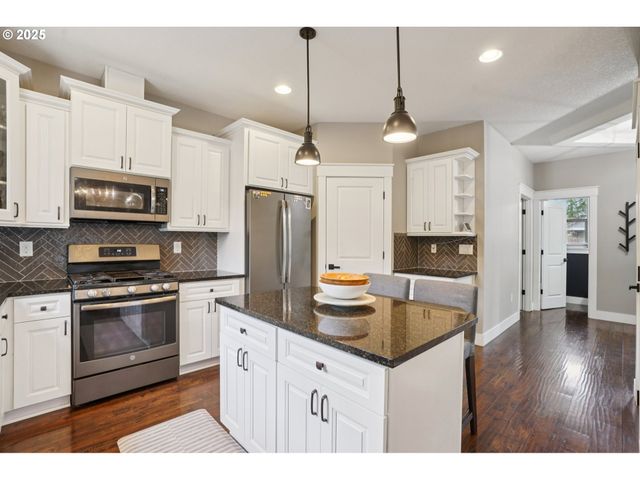 228 MISTY Ln, Woodland, WA 98674