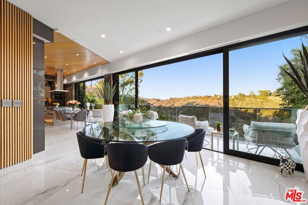 Image 3 of property listing at 976 Bel Air Road, Los Angeles, CA 90077