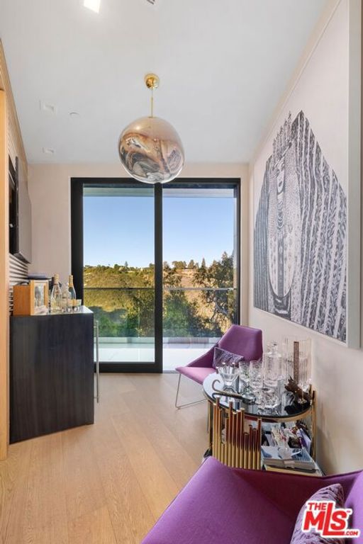 Image 9 of property listing at 976 Bel Air Road, Los Angeles, CA 90077