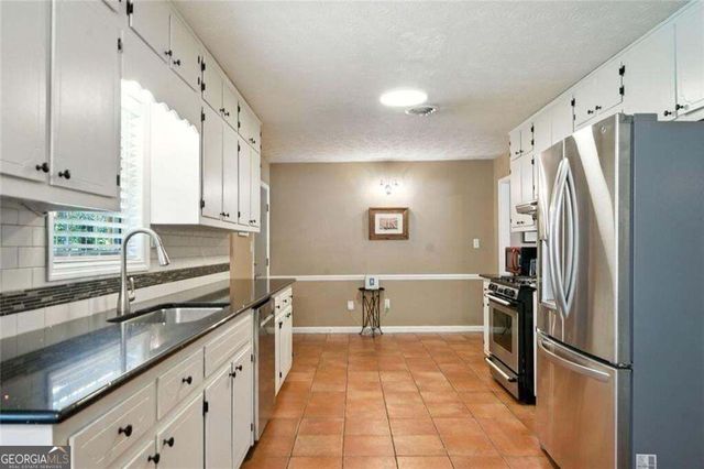 111 Brownsmill Drive, Grayson, GA 30017