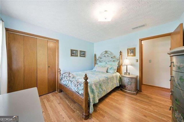 111 Brownsmill Drive, Grayson, GA 30017