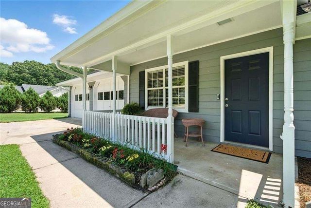 111 Brownsmill Drive, Grayson, GA 30017