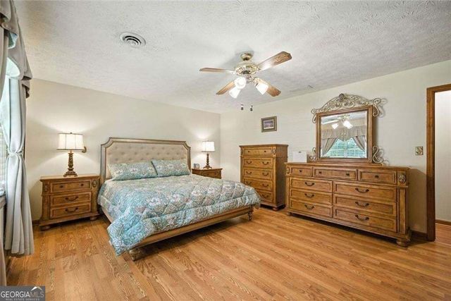 111 Brownsmill Drive, Grayson, GA 30017
