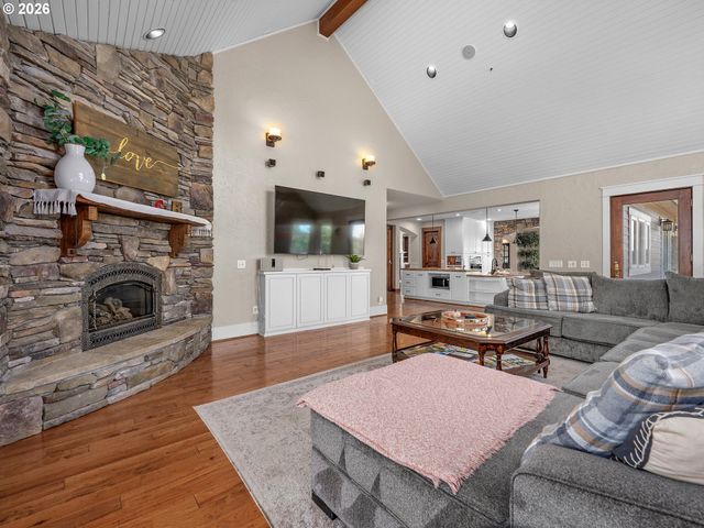 23781 Nw GROSSEN Dr, Hillsboro, OR 97124