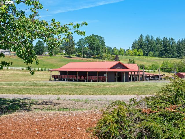 23781 Nw GROSSEN Dr, Hillsboro, OR 97124
