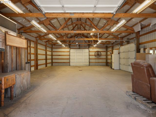 23781 Nw GROSSEN Dr, Hillsboro, OR 97124