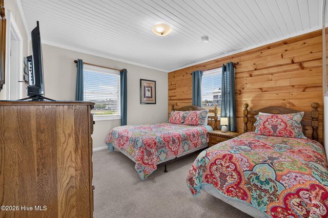 501 W Beach Drive, Oak Island, NC 28465