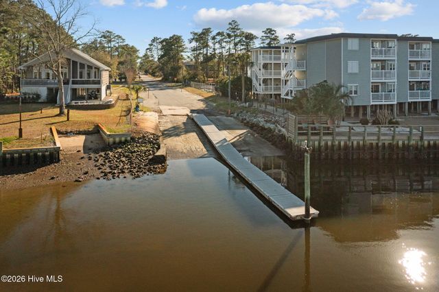501 W Beach Drive, Oak Island, NC 28465