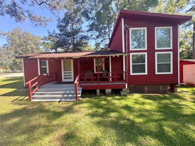 386 Spring Creek Dr, Goodrich, TX 77335