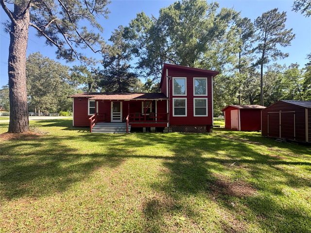 386 Spring Creek Dr, Goodrich, TX 77335